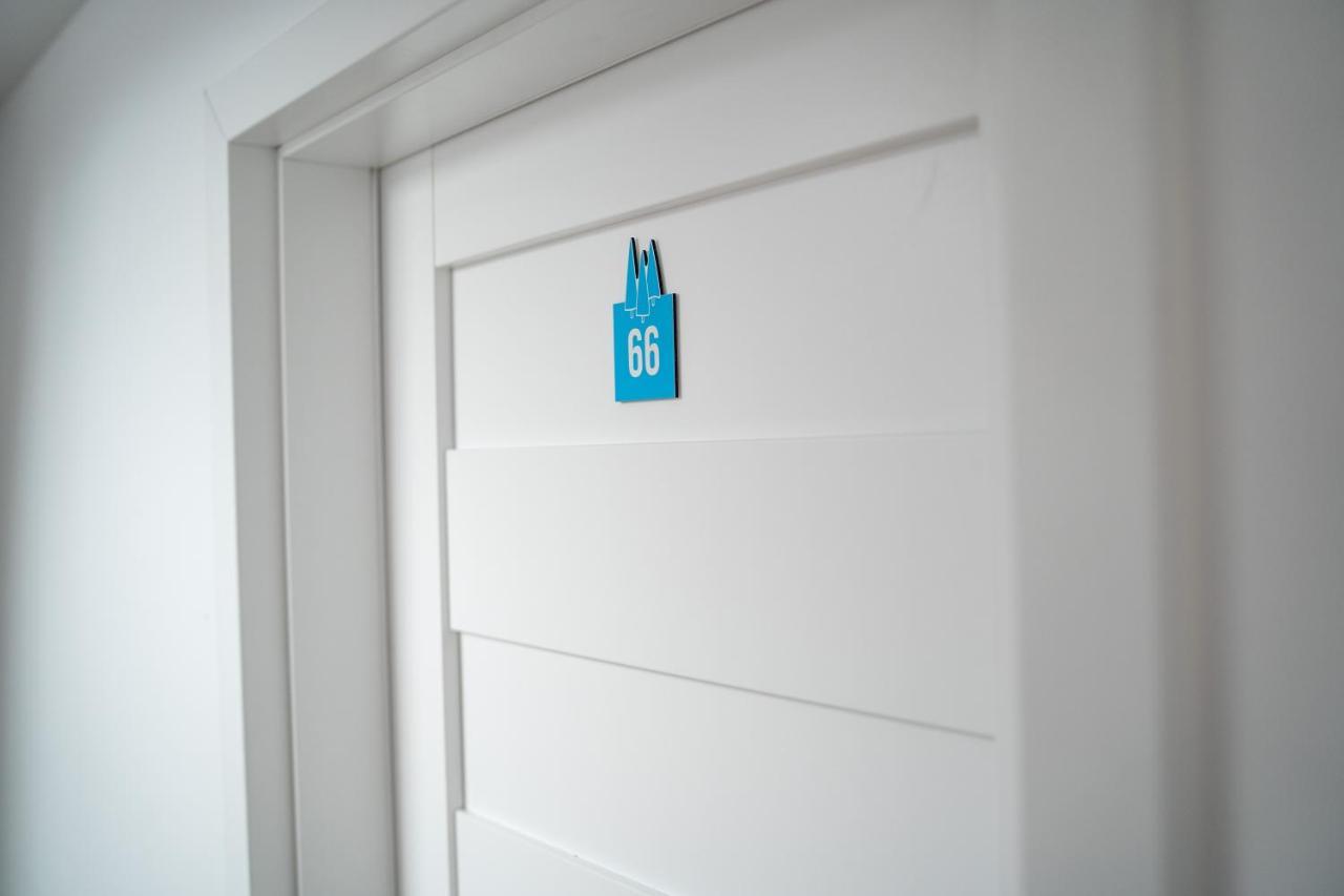 Pod Cyprysami - Surf & Family Resort Ястарня Экстерьер фото