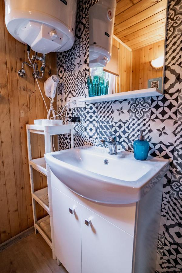 Pod Cyprysami - Surf & Family Resort Ястарня Экстерьер фото